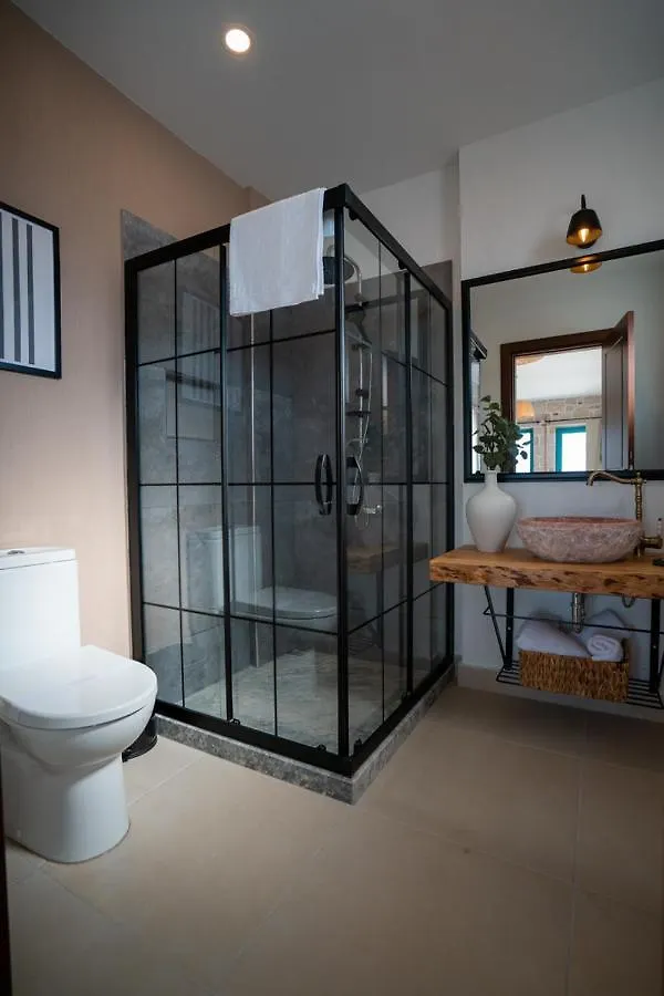 Ajlan Oia Bed & Breakfast Balikesir