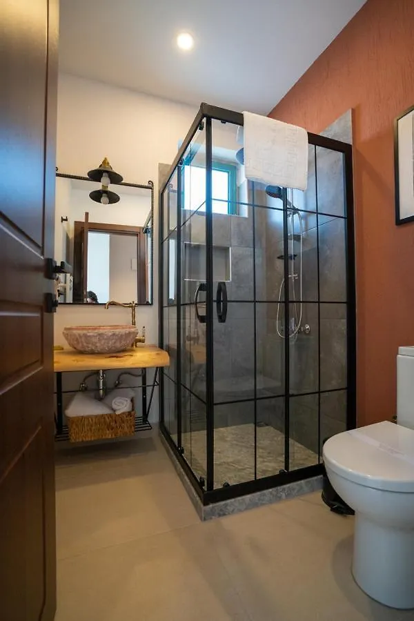 Ajlan Oia Bed & Breakfast Balikesir