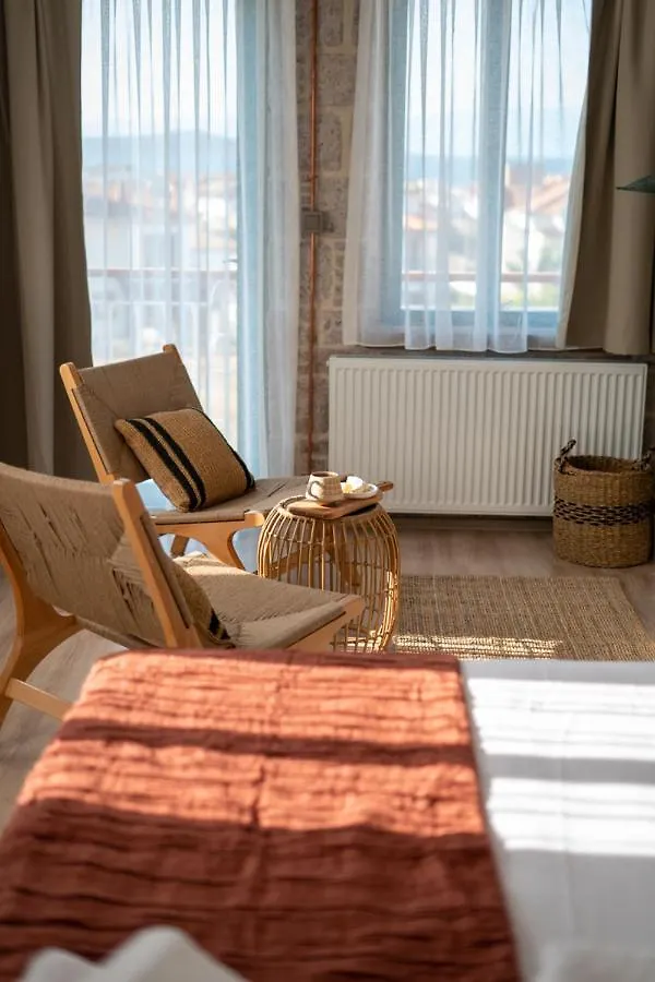Ajlan Oia Bed & Breakfast Balıkesir